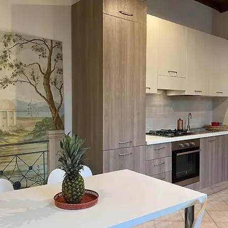 Apartment Alla Corte Di Angera *
