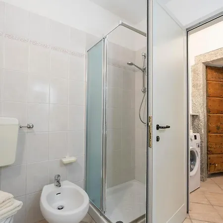Apartment Alla Corte Di Angera Angera